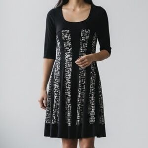 Connected Apparel Monochrome Graphic Midi Dress 5020